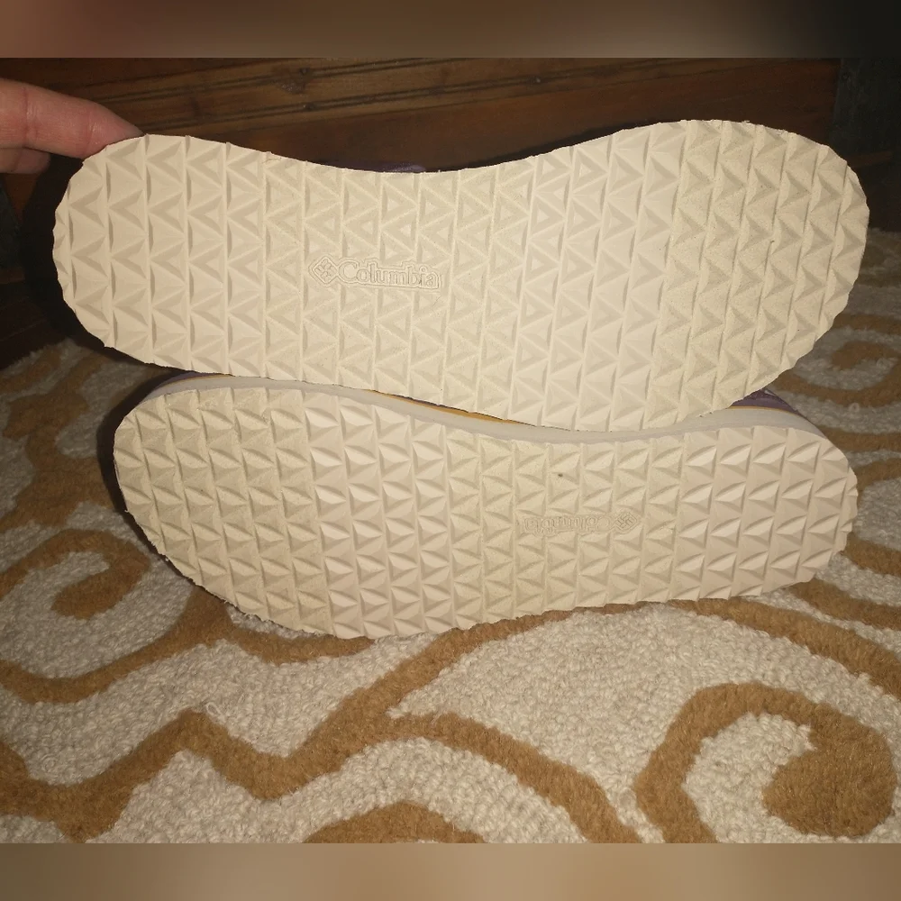 ~~COLUMBIA🧡VIA Sandals~~ - Picture 11 of 14